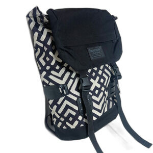 Burton Tinder Backpack Black and White Striped Laptop Sleeve